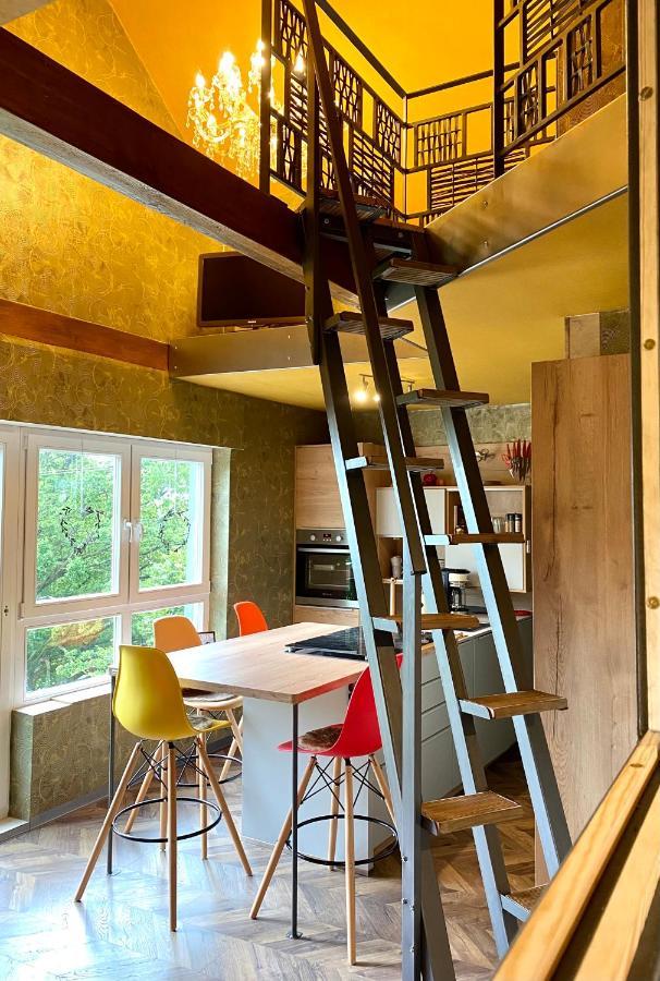 Hof Vierzehnender Im Hohen Venn - 70Qm Maisonette - 2 Schlafzimmer - Wohnkueche - Balkon Mit Grill - Monschau - Eifel - Hunde Willkommen - Islandpferde Zewnętrze zdjęcie